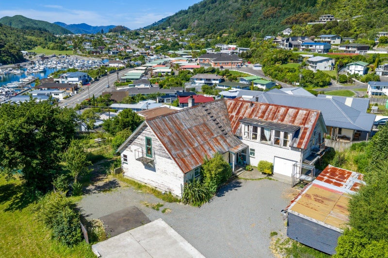 A Rare Opportunity on 1,999sqm64582715262466111