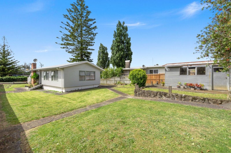 Mangere East, 3 bedrooms64582715315585113