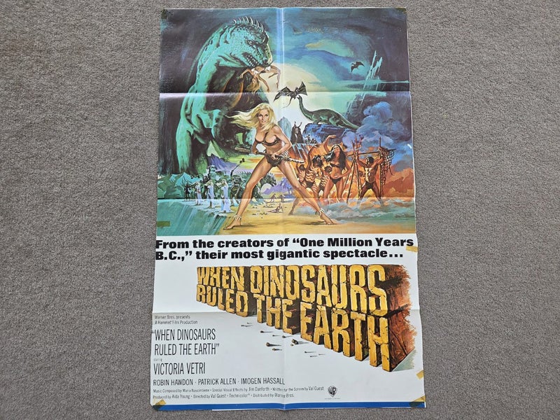 When Dinosaurs Ruled the Earth 1970 Onesheet Poster used in NZ Theatres Carousel 1