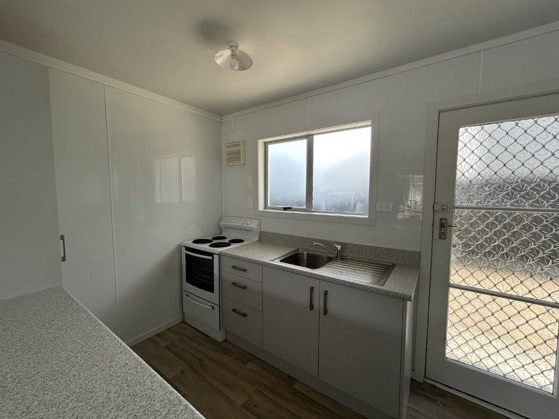 Hamilton East, 2 bedrooms64582916292098112