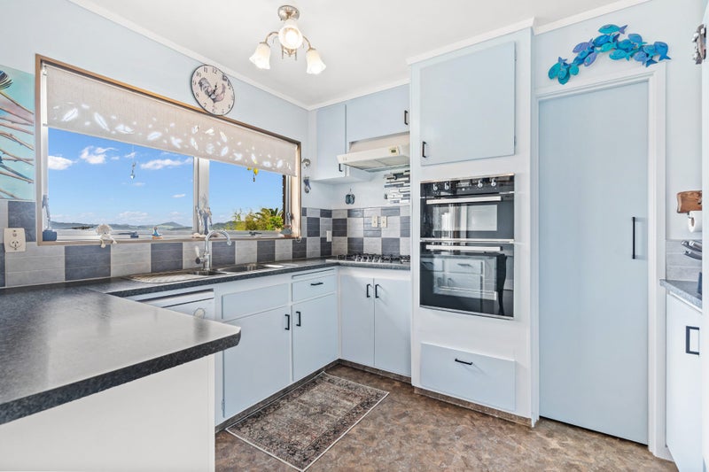 Harbour Views, Sunshine & Space64660469635970113