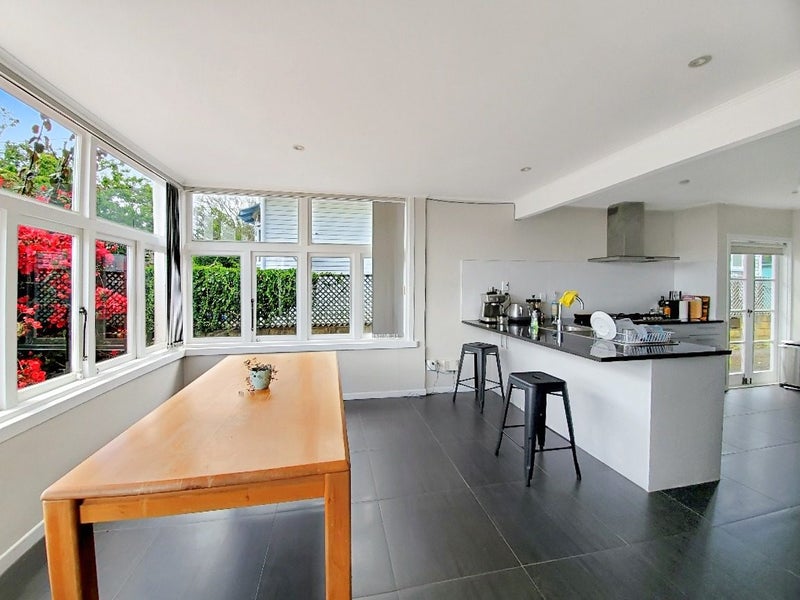 Epsom, 5 bedrooms64583018601603112