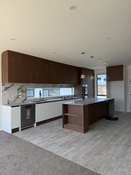 Albany, 4 bedrooms64583349917315112