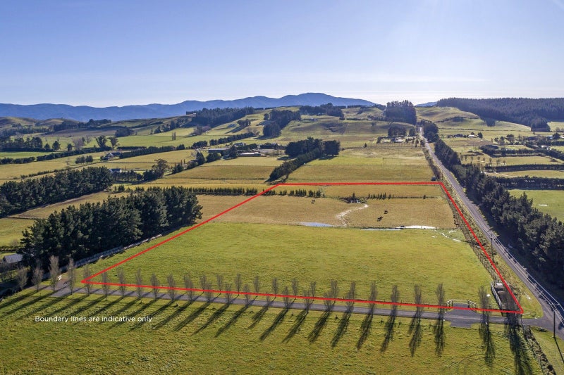 Exceptional 4ha lifestyle block - expansive views64583106169090110