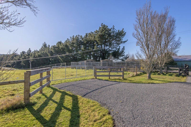 Exceptional 4ha lifestyle block - expansive views64583106169090114