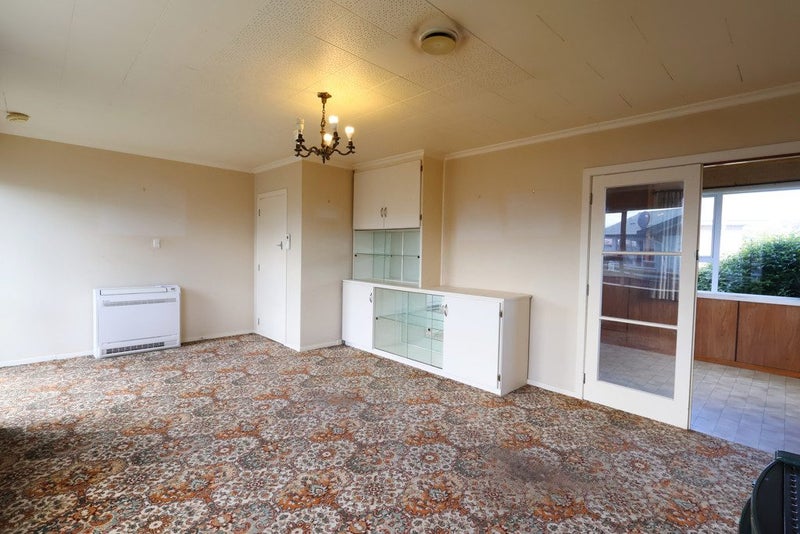 Solid 1970s home with great potential!64583214780801113