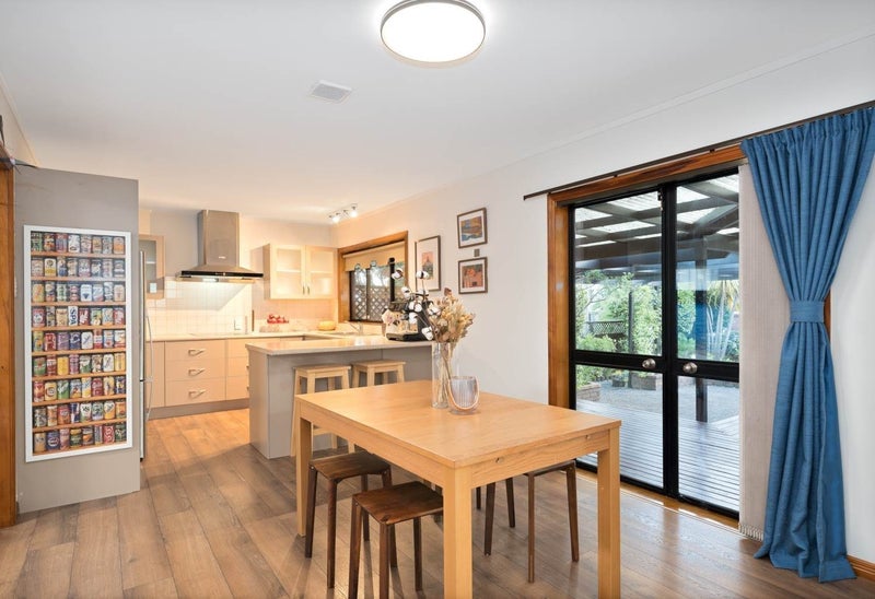 Henderson, 3 bedrooms64583304978434114