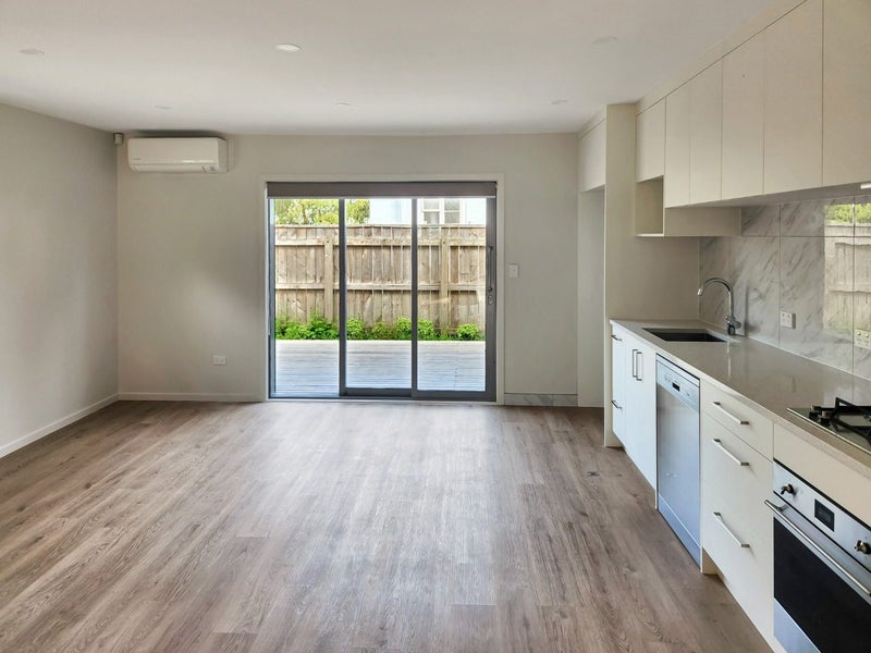 Waterloo, 3 bedrooms64583305005315112