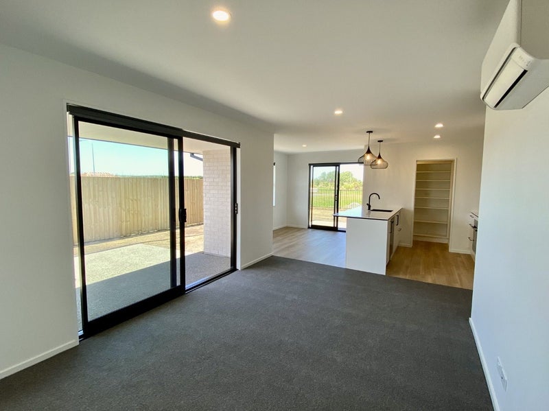 Belfast, 4 bedrooms64583305211138112