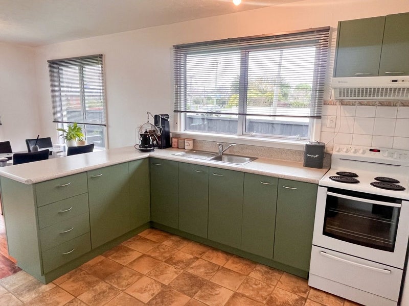 Redwood, 3 bedrooms64583407488001112