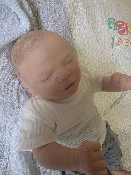 Reborn chase64583787704578110