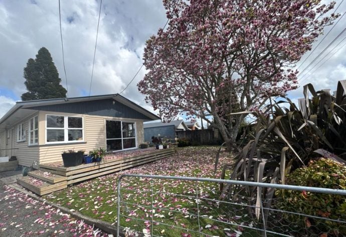 Fairview Downs, 3 bedrooms64583505420546112