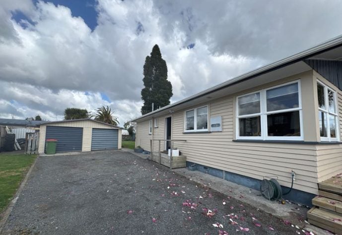 Fairview Downs, 3 bedrooms64583505420546111