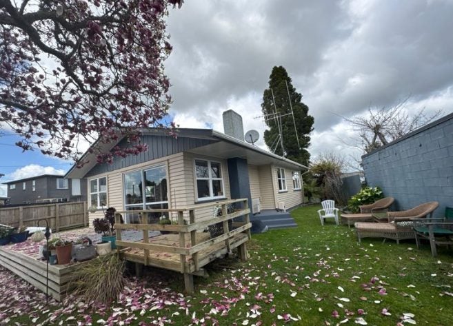 Fairview Downs, 3 bedrooms64583505420546110