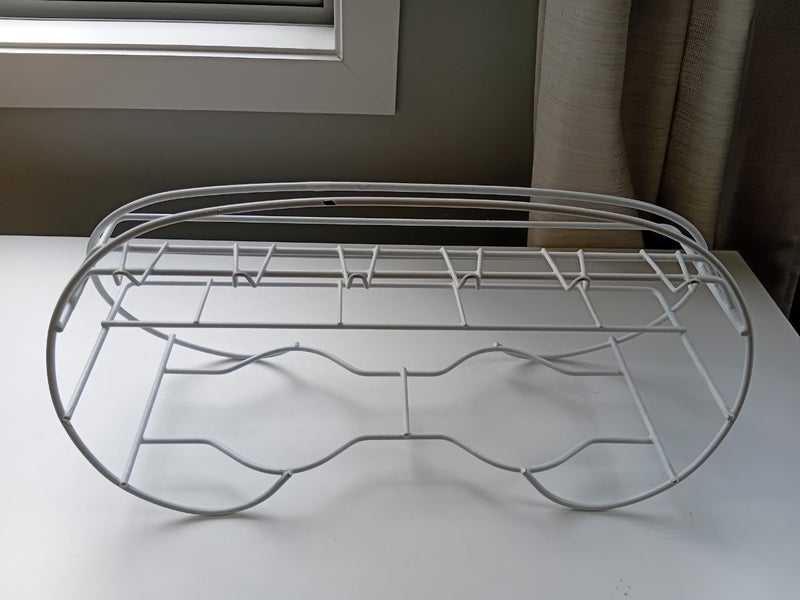 White Trio Crown Lyn Cup & Saucer Display Rack Carousel 1