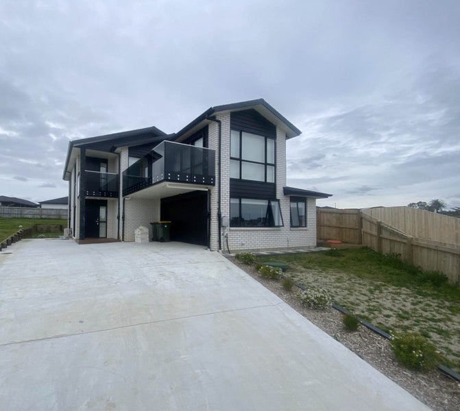 Glenbrook, 5 bedrooms64583603626755110