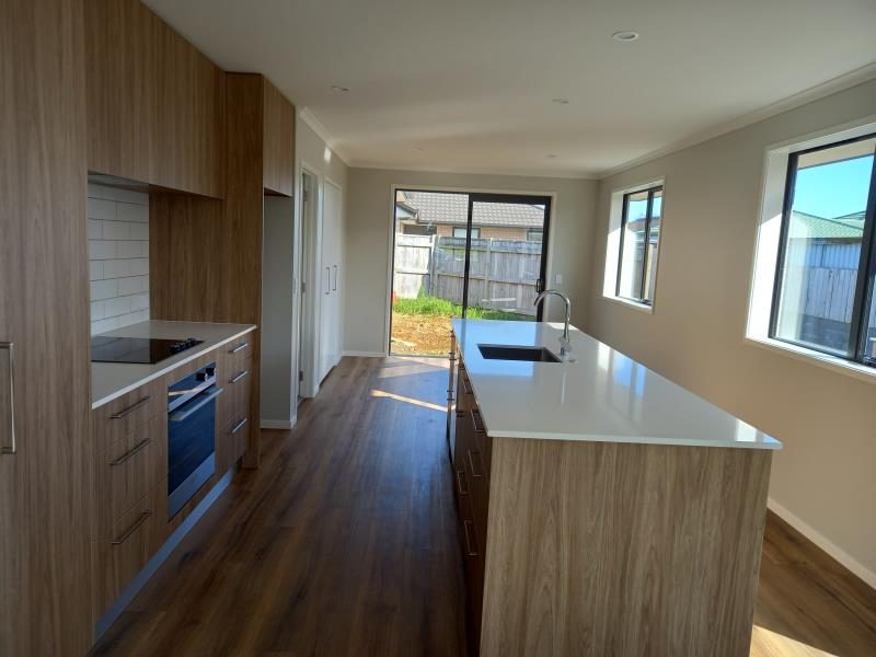 Merrilands, 3 bedrooms64583603793538111