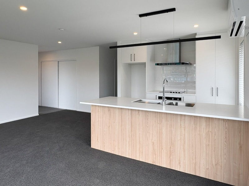 Yaldhurst , 3 bedrooms64583603838849111