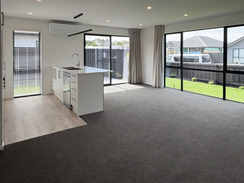 Yaldhurst , 3 bedrooms64583603838849114