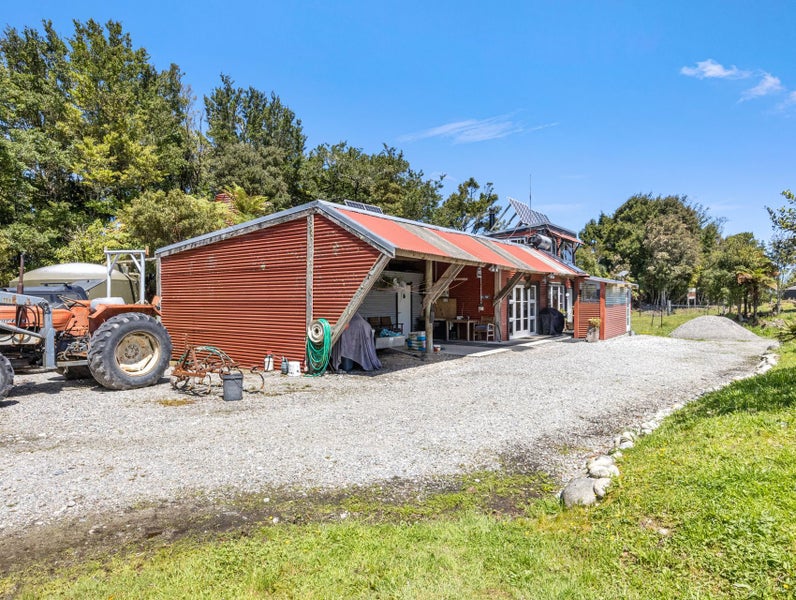 Off-Grid, On-Point64583703316867111