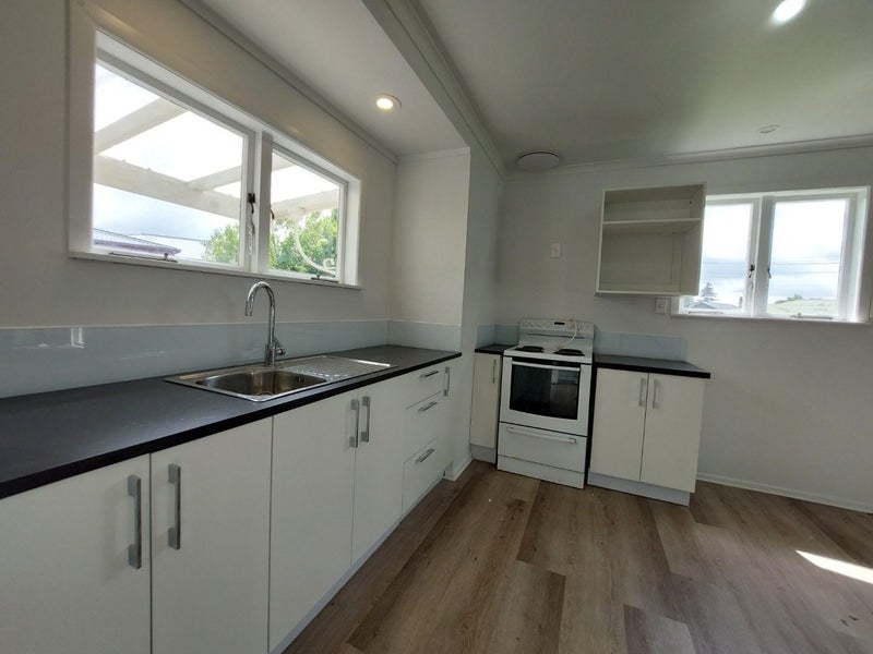 Hillcrest, 3 bedrooms64583703392003112