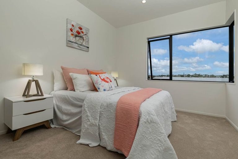 Millwater, 3 bedrooms64583801679363114