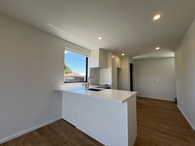 Addington, 2 bedrooms64583703459331111