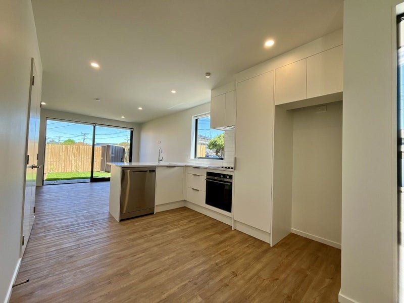 Addington, 2 bedrooms64583703459331112