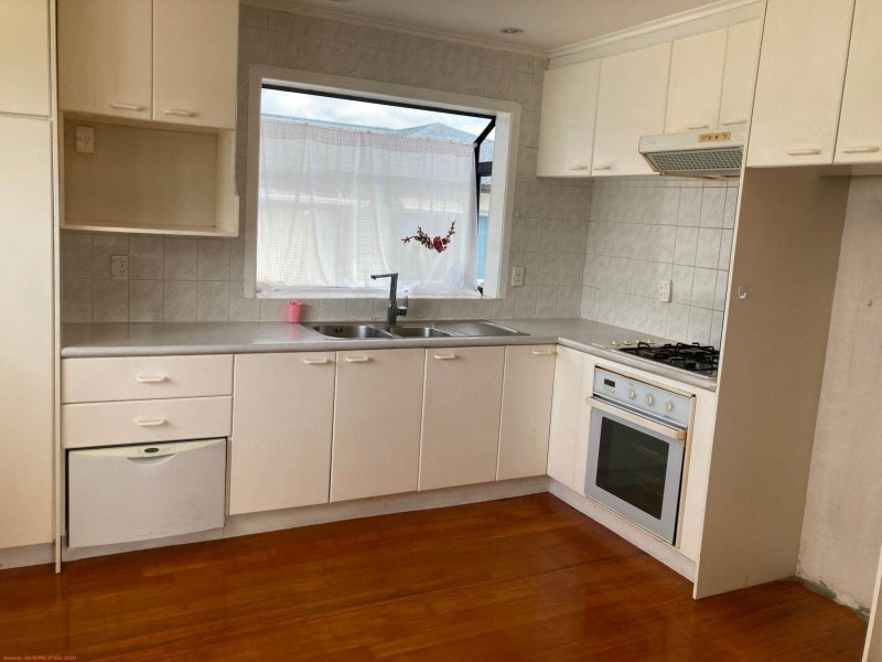 Pakuranga, 3 bedrooms64583901144322113