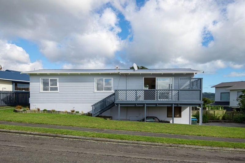 Titahi Bay, 3 bedrooms64636751433090111