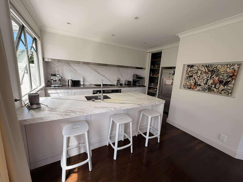 Remuera, 3 bedrooms64584141453698111