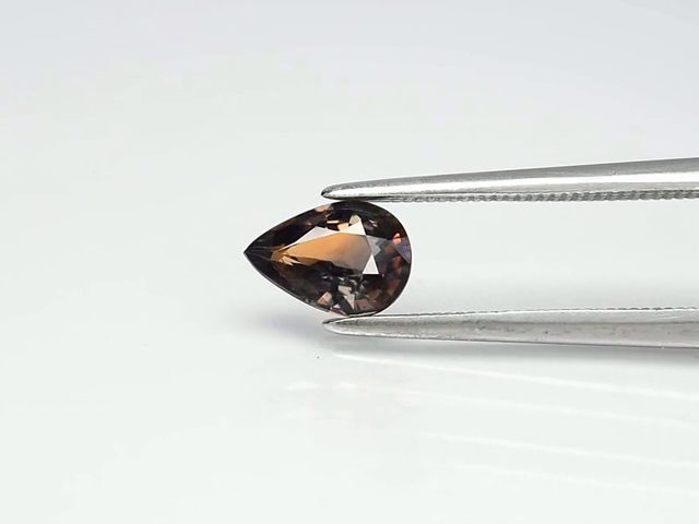 $1 RES * Buy Now $1600.00 * 0.88ct VS UNHEATED Pear SAPPHIRE Loose Gemstone Carousel 1