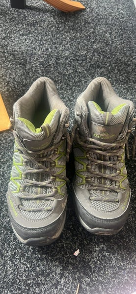 Kathmandu sz3Y tramping hunting boots Carousel 1