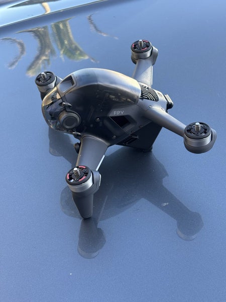 DJI FPV Drone Carousel 2