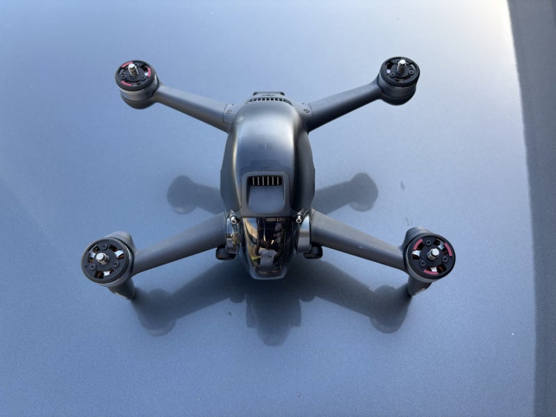 DJI FPV Drone Carousel 1