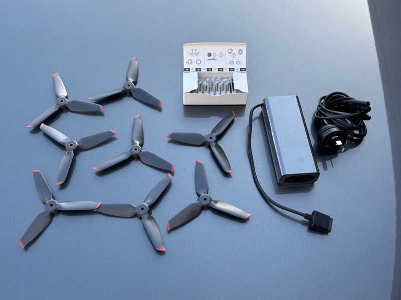 DJI FPV Drone Carousel 5