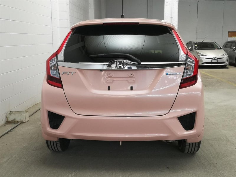 2016 Honda Fit Hybrid, low ks, nice n tidy64584791734019114