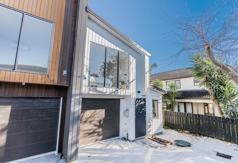 Mount Eden, 2 bedrooms64585031322242111