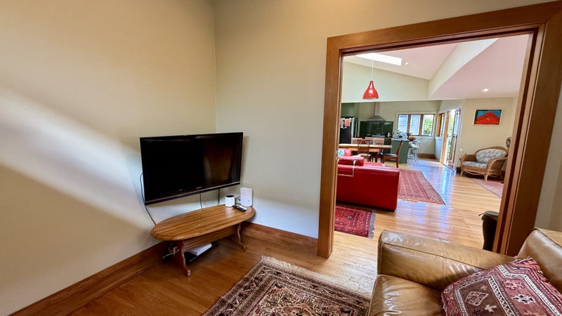 Mount Eden, 4 bedrooms64585102720514113