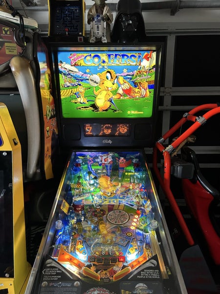 No Good Gofers Pinball Machine Carousel 1