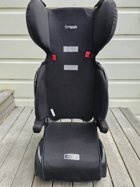High backed booster car seat Carousel 1