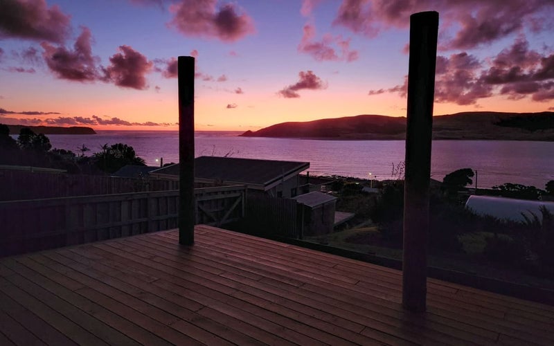 ELEVATED COASTAL LIVING WITH WATER VIEWS64585688053507113