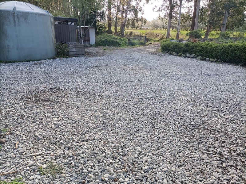 Loburn, 2 bedrooms64585885872001112