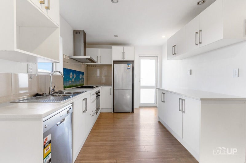 West Harbour, 2 bedrooms64585984800642114