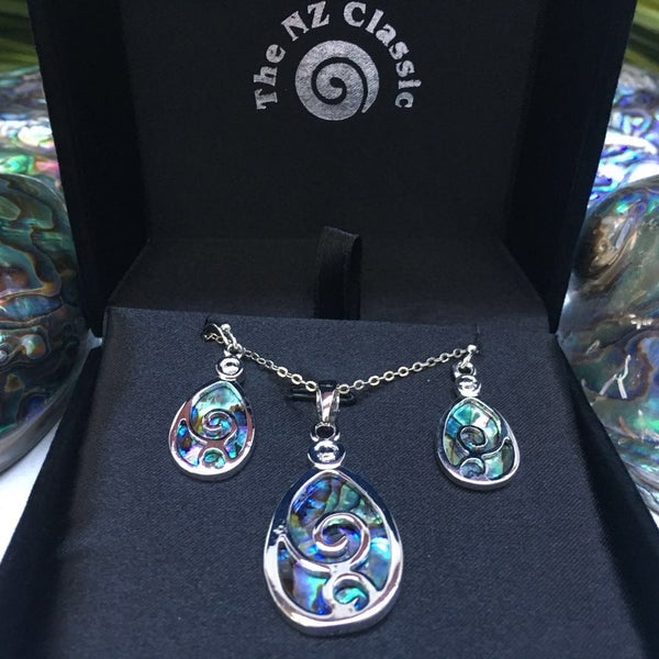 Paua Shell Pendant and Earring Set with Gift Box Carousel 3