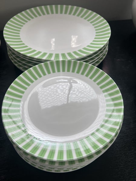 Dinnerset for Christmas - fine bone china Carousel 5