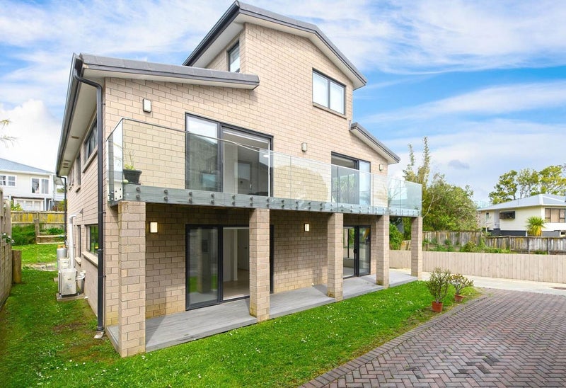 Blockhouse Bay, 2 bedrooms64586866418818110