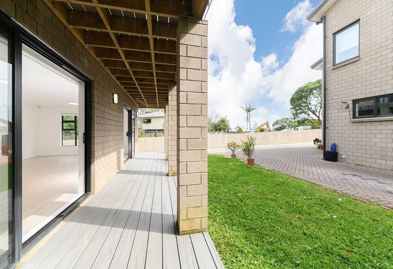 Blockhouse Bay, 2 bedrooms64586866418818111