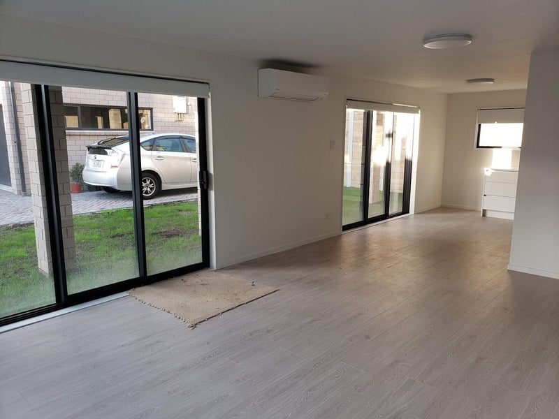 Blockhouse Bay, 2 bedrooms64586866418818113