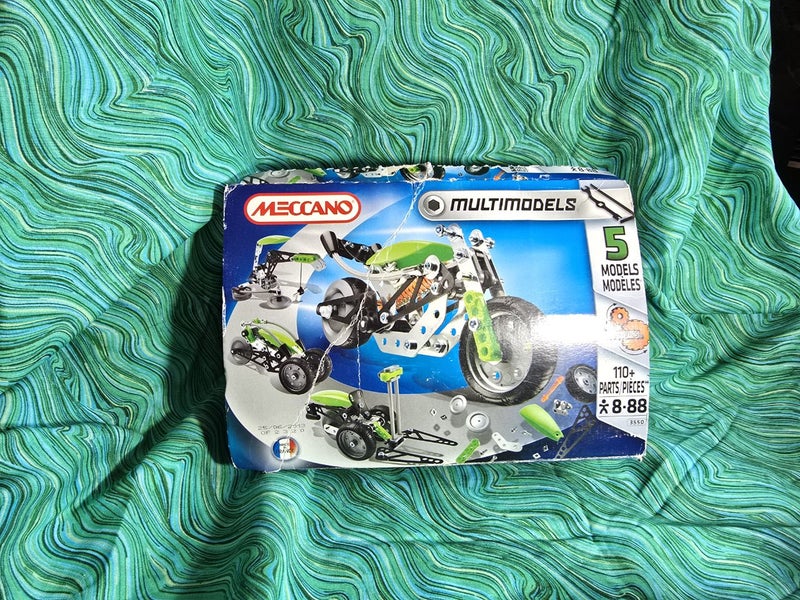 Meccano motorcycle set Carousel 1